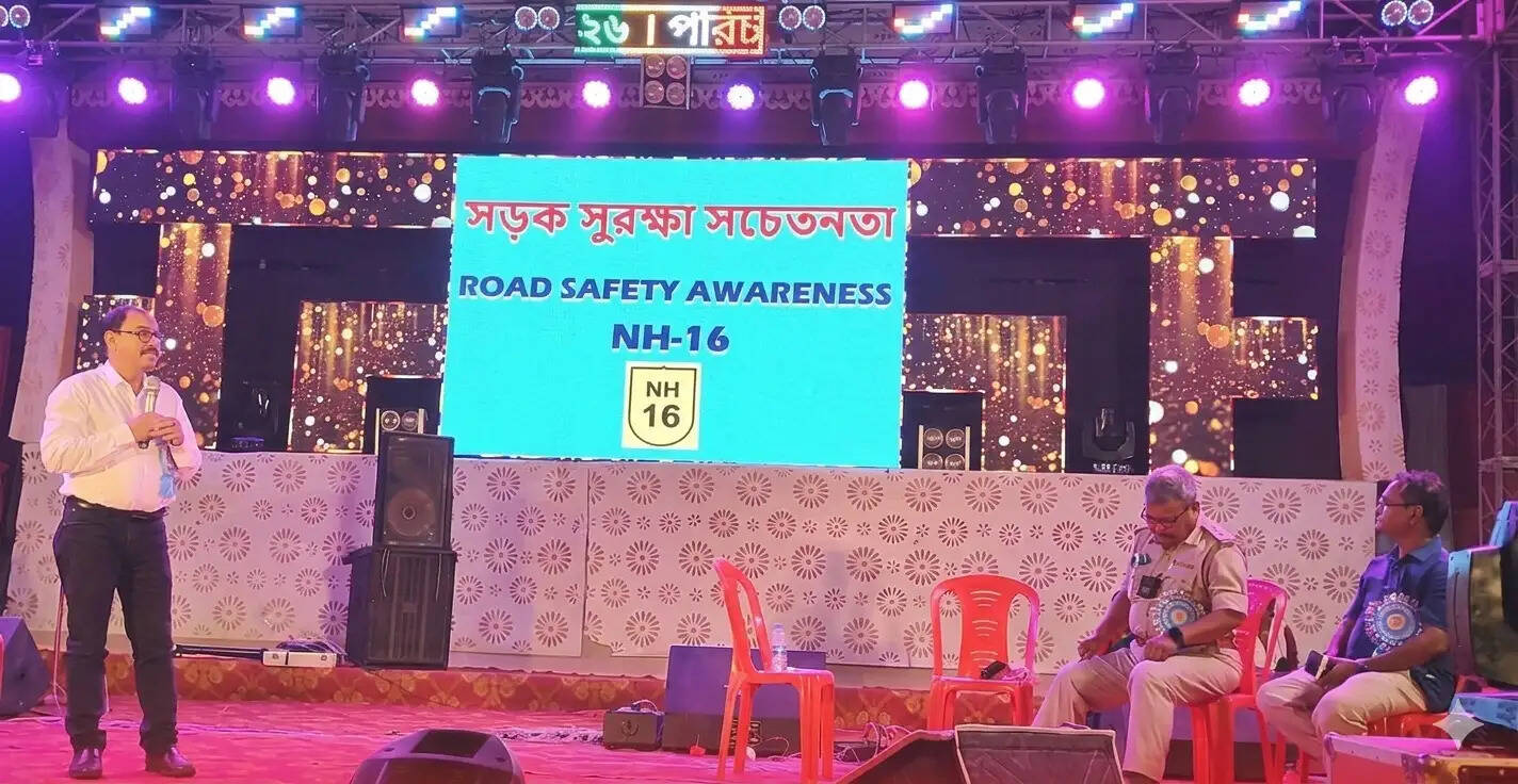 बेलदा के बाखराबाद में सड़क सुरक्षा को लेकर विशेष जागरूकता अभियान