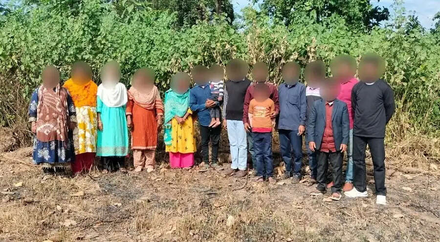 असम से 15 अवैध घुसपैठियों को सीमा पार वापस भेजा गया