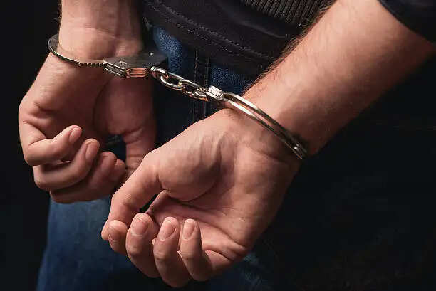 युवती से सामूहिक दुष्कर्म मामले में सिविक वॉलंटियर गिरफ्तार, दो अन्य फरार