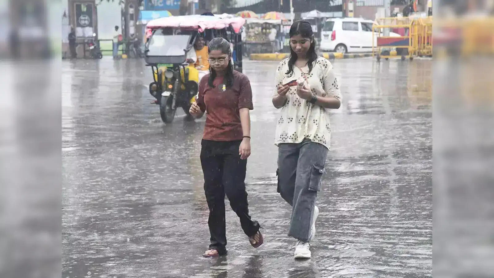 जम्मू-कश्मीर में 20 मार्च तक रुक-रुक कर बारिश और बर्फबारी की संभावना