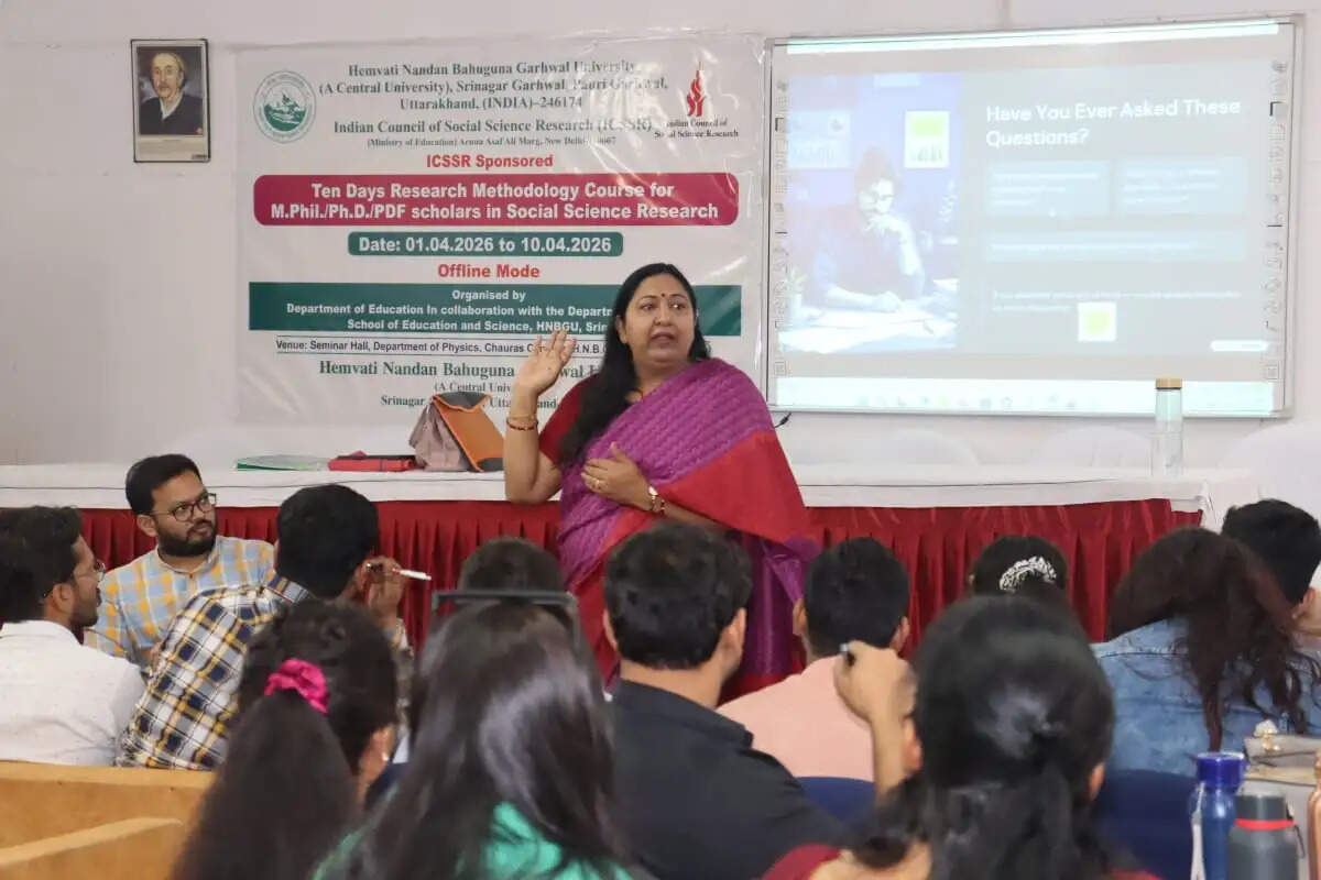 रिसर्च मेथडोलॉजी कार्यशाला का तीसरा दिन संपन्न, प्रतिभागियों को मिला व्यावहारिक प्रशिक्षण