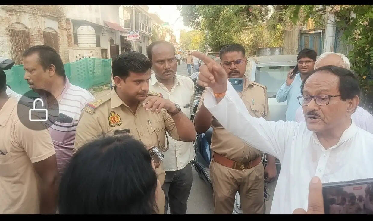 विद्या मंदिर गर्ल्स हाई स्कूल नरही के भवन को खाली कराने का आदेश स्थगित, अब नहीं बाधित होगी छात्राओं की पढ़ाई
