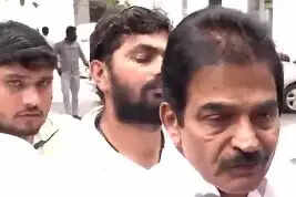 राष्ट्रपति से मुलाकात का समय न मिलने पर कांग्रेस का केंद्र पर हमला