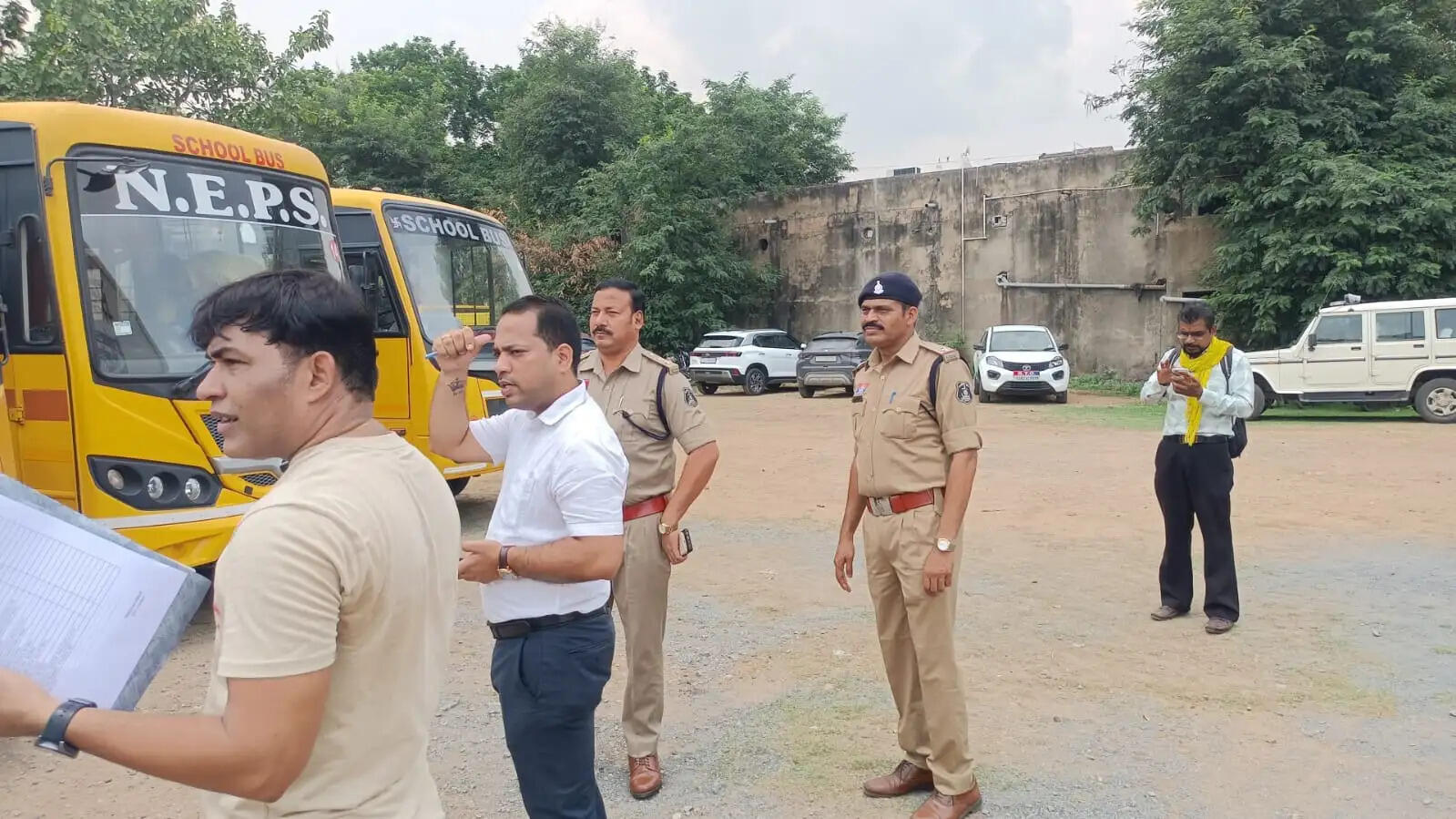 105 बस चालकों-परिचालकों का स्वास्थ्य एवं नेत्र परीक्षण, सड़क सुरक्षा के प्रति किया गया जागरूक