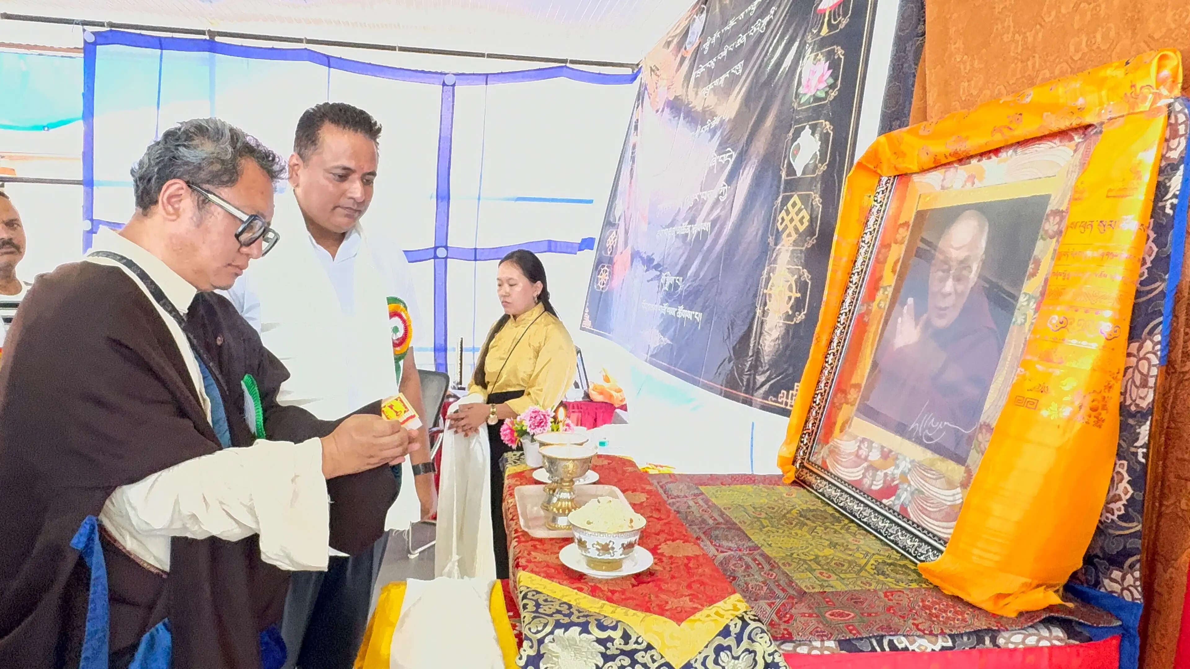 धर्मगुरु दलाई लामा के जन्मदिन पर बीड़ में कार्यक्रम आयोजित, सांसद अनुराग शर्मा रहे मुख्यातिथि