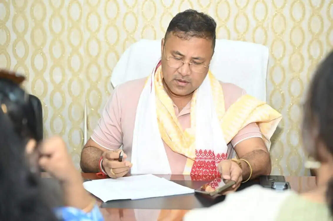 औद्योगिकीकरण को गति देने और एक्ट ईस्ट नीति को आगे बढ़ाने का संकल्प : बिमल बोरा