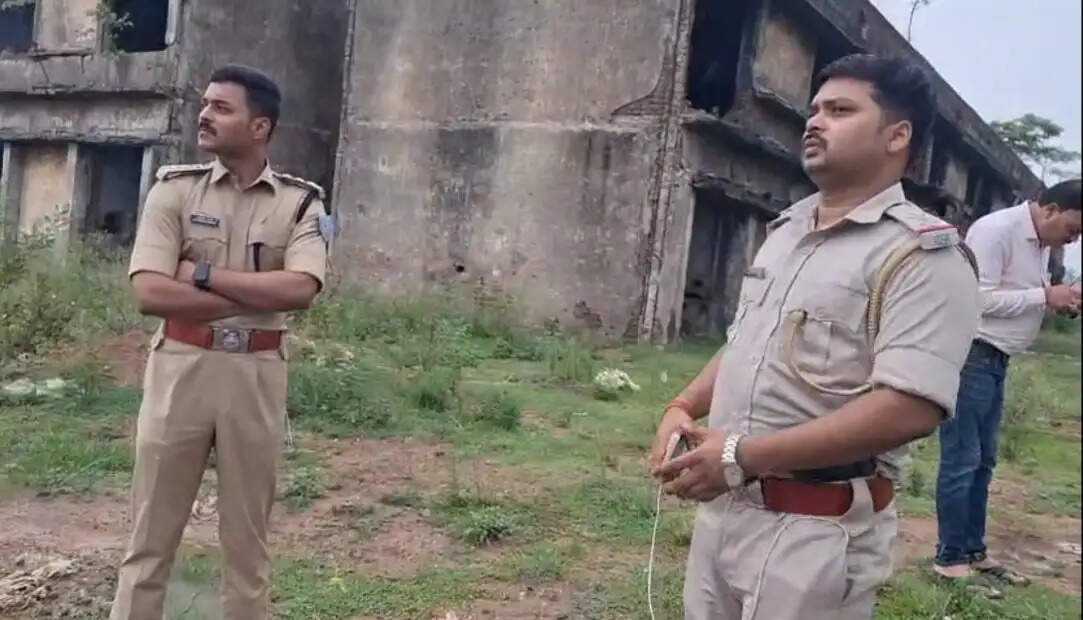 प्रिंस खान गैंग के गुर्गे और पुलिस के बीच मुठभेड़, एक अपराधी घायल, एक गिरफ्तार