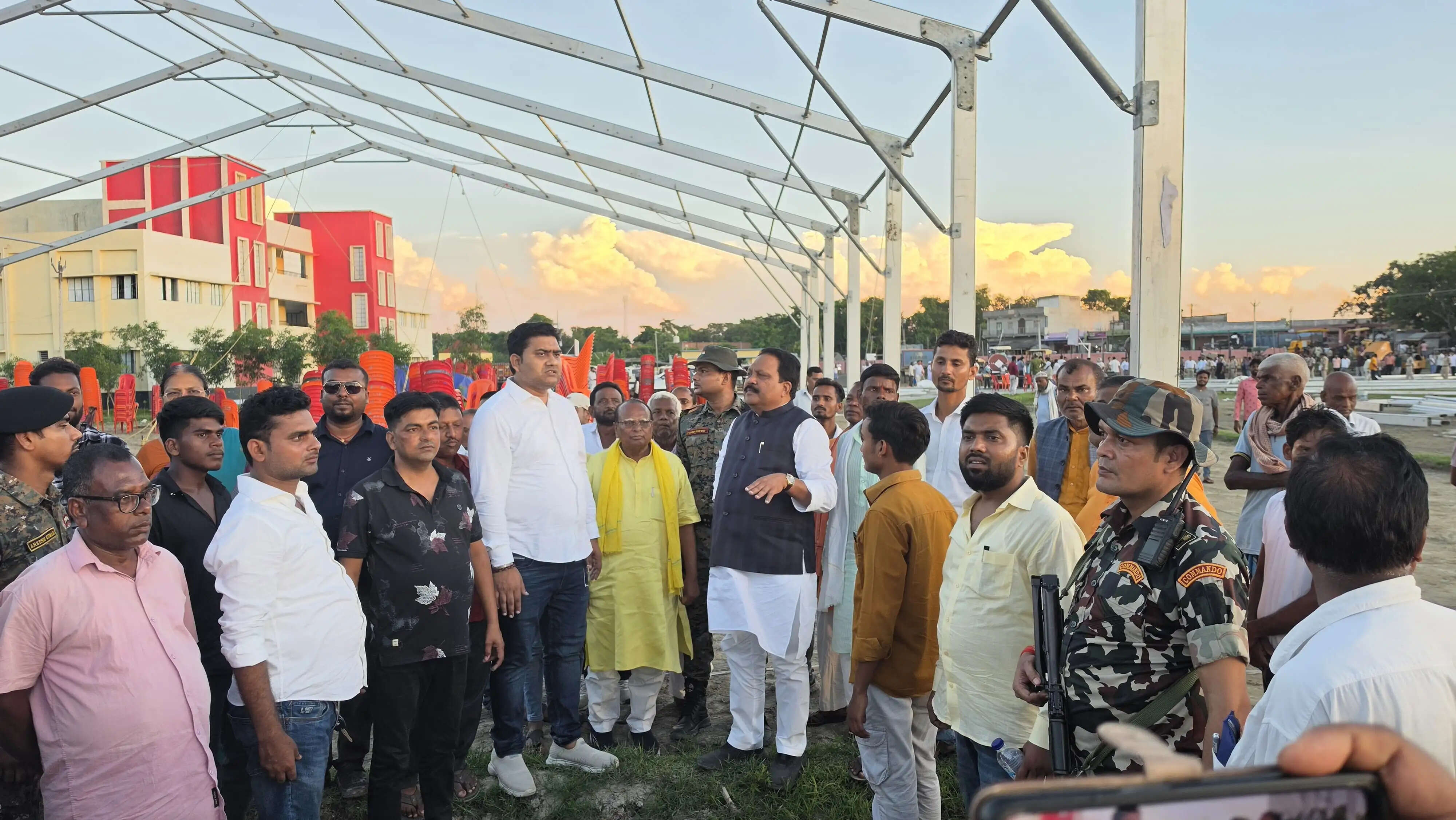 डाक हरिपुर में सीएम के प्रस्तावित सहयोग शिविर की तैयारियों का सांसद ने लिया जायजा