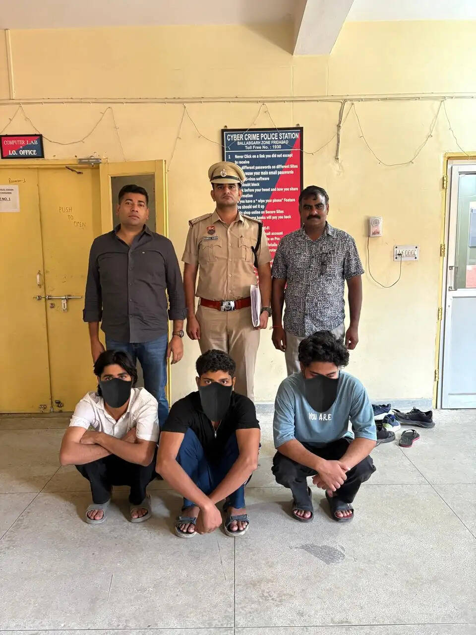 फरीदाबाद : फोन हैक कर लाखों की ठगी, दो खाताधारक गिरफ्तार