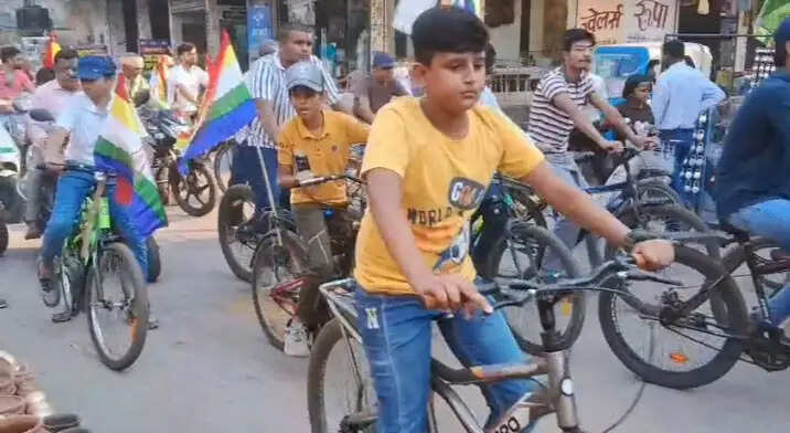 महावीर जन्म कल्याणक महोत्सव पर जैन समाज ने निकाली साईकिल रैली
