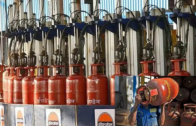 देश में एलपीजी की कोई कमी नहीं, घबराहट में बुकिंग न करें : इंडियन ऑयल