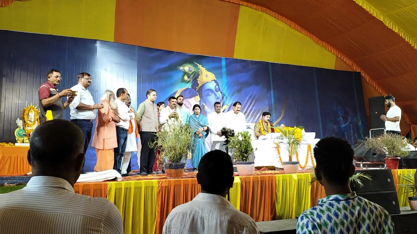 श्रीमद्भागवत कथा से आत्मिक मुक्ति का मार्ग प्रशस्त : शिवानन्द भाई श्री महाराज