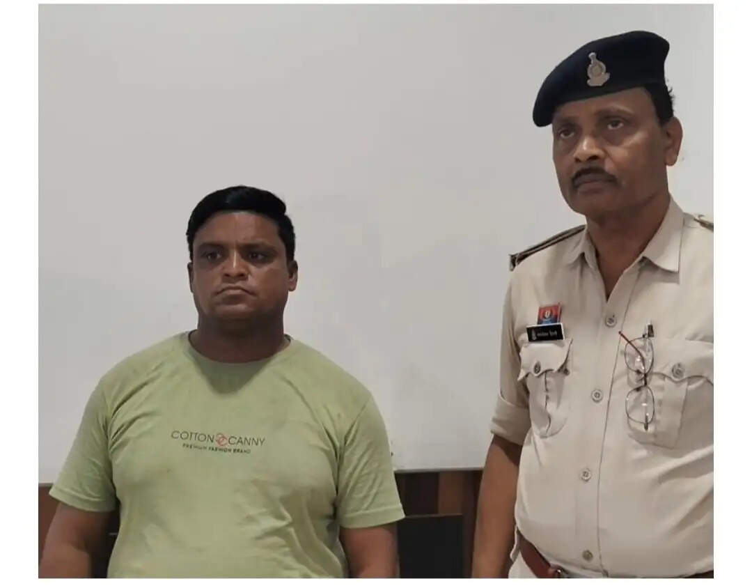 युवती के साथ 6 साल से रिलेशनशिप में रहते युवक ने अन्य महिला से रचाई शादी, आरोपित सलीम हिरासत में