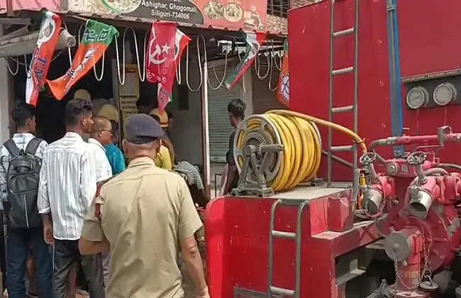 गैस सिलेंडर लीक होने से&nbsp;बिरयानी दुकान में लगी आग