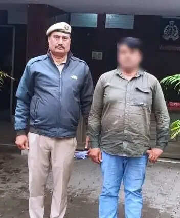 महिला की तहरीर पर पति समेत 34 लोगों पर रिपोर्ट दर्ज, पति गिरफ्तार