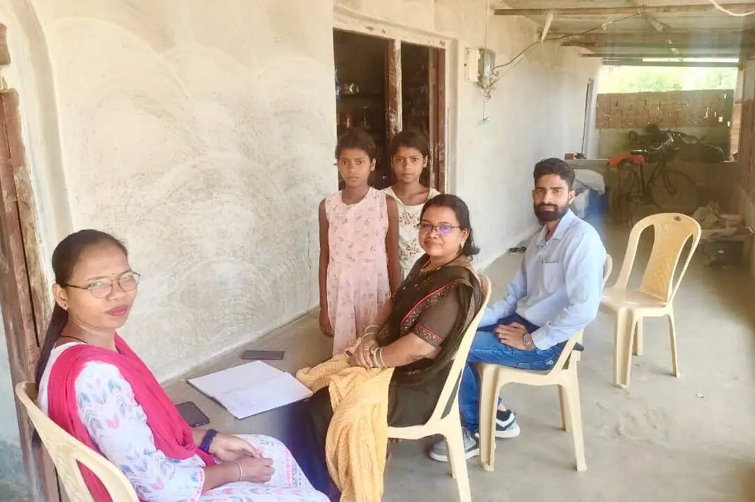 सूरजपुर : विद्यालय खुलते ही शुरू हुआ पालक-बालक संपर्क अभियान