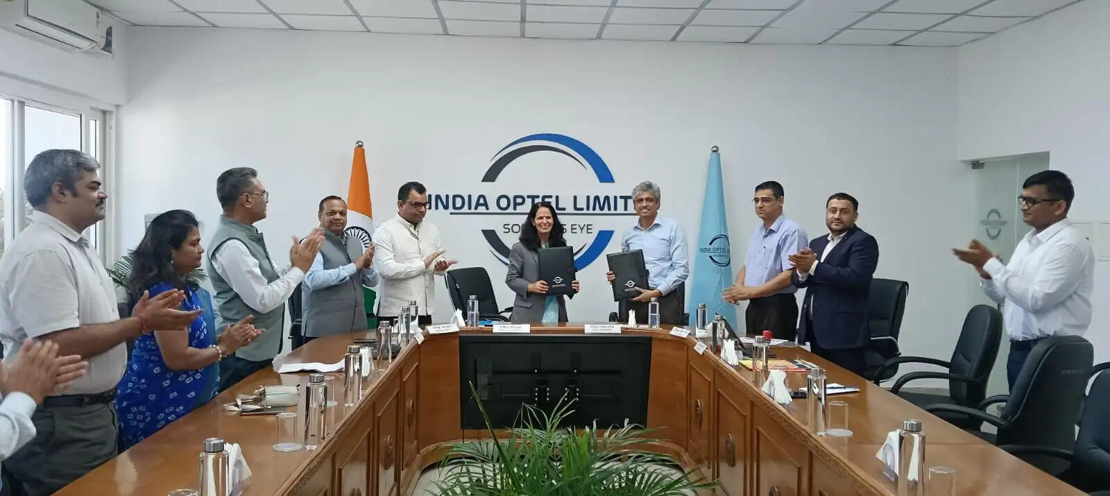 स्वदेशी रक्षा अनुसंधान के लिए आईआईटी रुड़की और इंडिया ऑप्टेल में समझौता