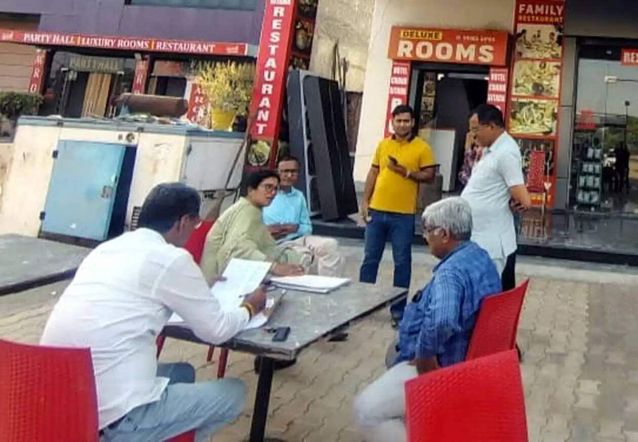 हिसार में सीएम फ्लाइंग ने होटल व कैंटीनों पर की छापेमारी, अवैध गैस सिलेंडर जब्त