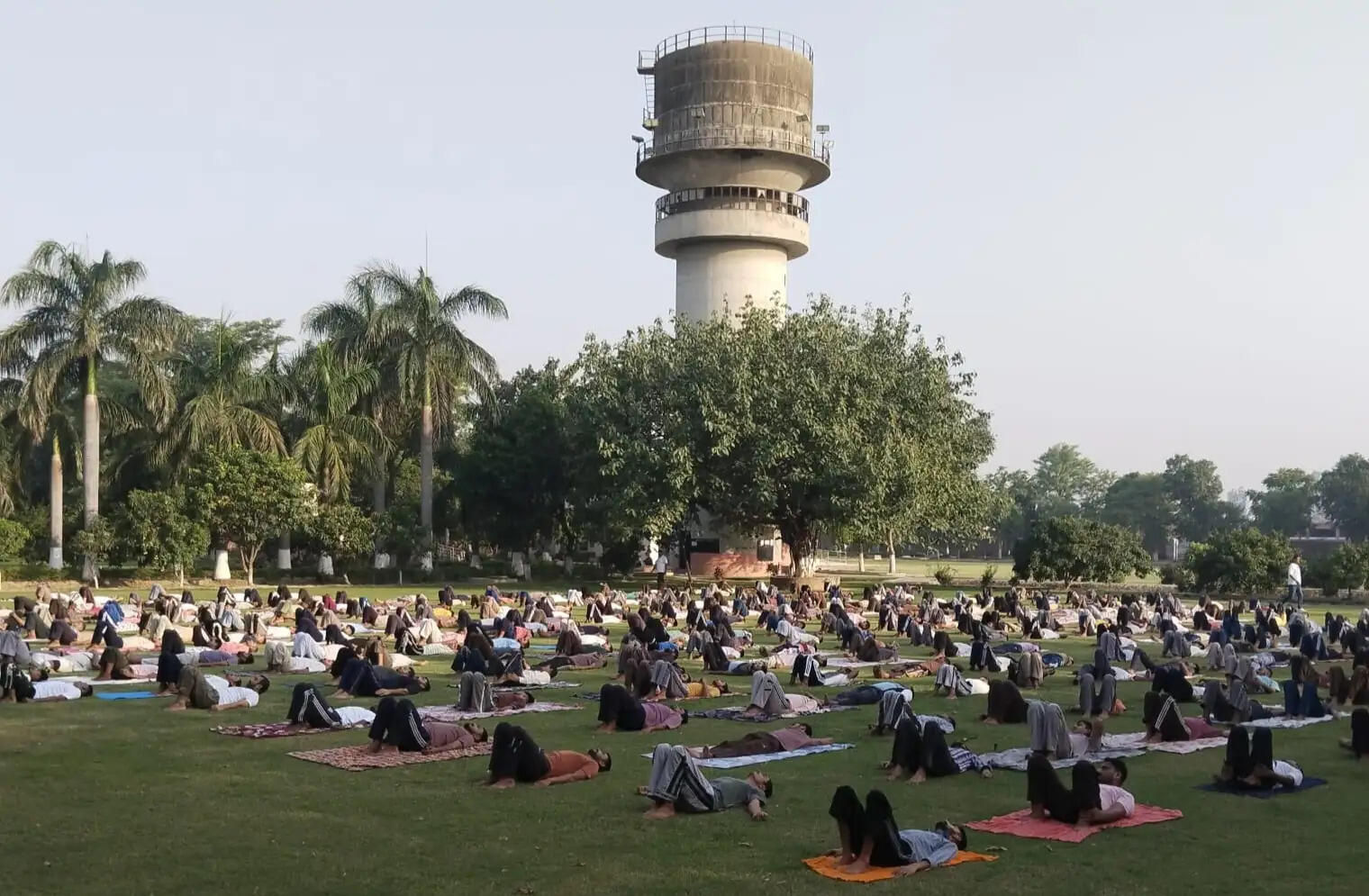 यमुनानगर:अंतरराष्ट्रीय योग दिवस पर योगमय हुआ यमुनानगर, विभिन्न संस्थानों में हजारों लोगों ने किया योगाभ्यास
