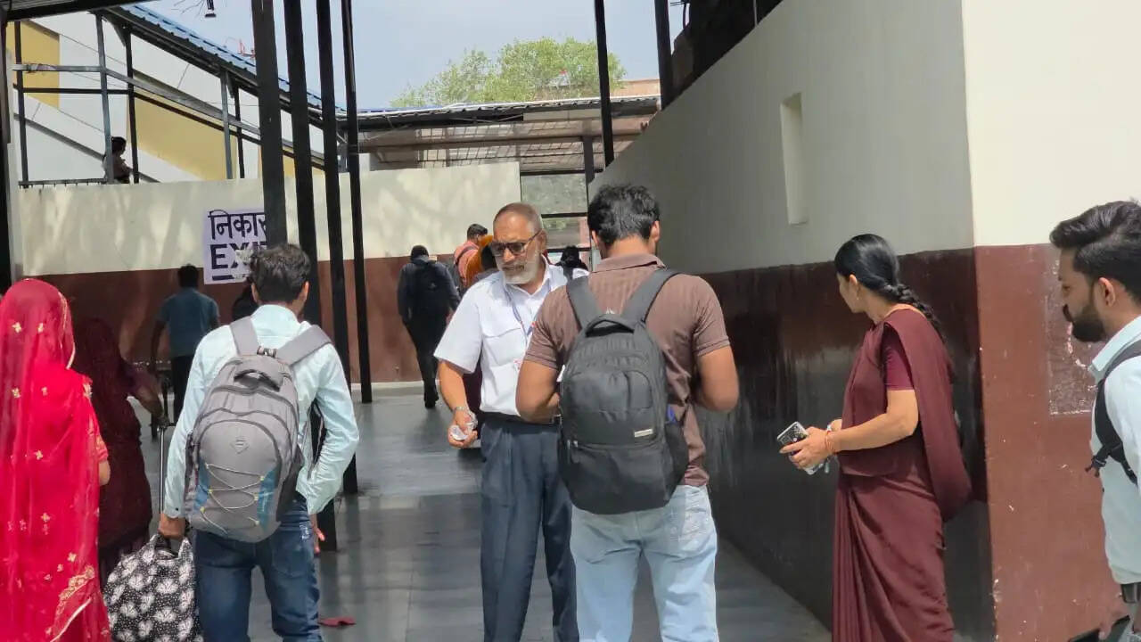 टिकट जांच में लक्ष्य से 26.65 प्रतिशत ज्यादा वसूली, 16 हजार मामले पकड़े