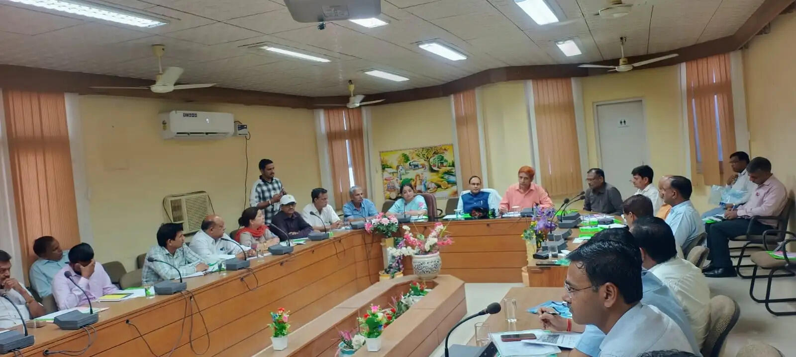 कृषि योग्य भूमि का हो शत-प्रतिशत उपयोग, बनेगी विश्वविद्यालय की सीड पॉलिसी