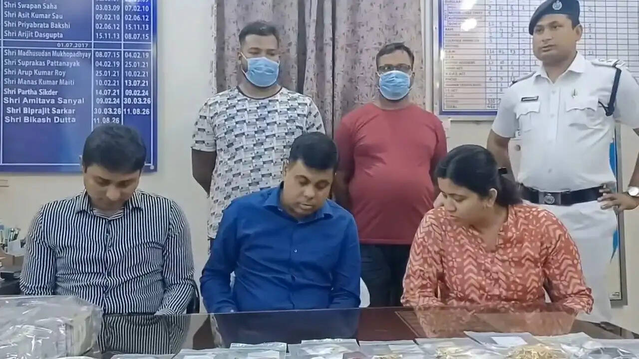 सट्टेबाजी और जुए के मामले में दो गिरफ्तार, 12.48 लाख रुपये नकद और एक किलो से अधिक सोना बरामद