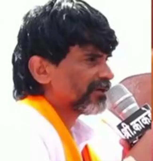 दिवाली से पहले किसानों को मदद नहीं मिली तो स्थानीय चुनाव नहीं होने देंगे: मनोज जारांगे