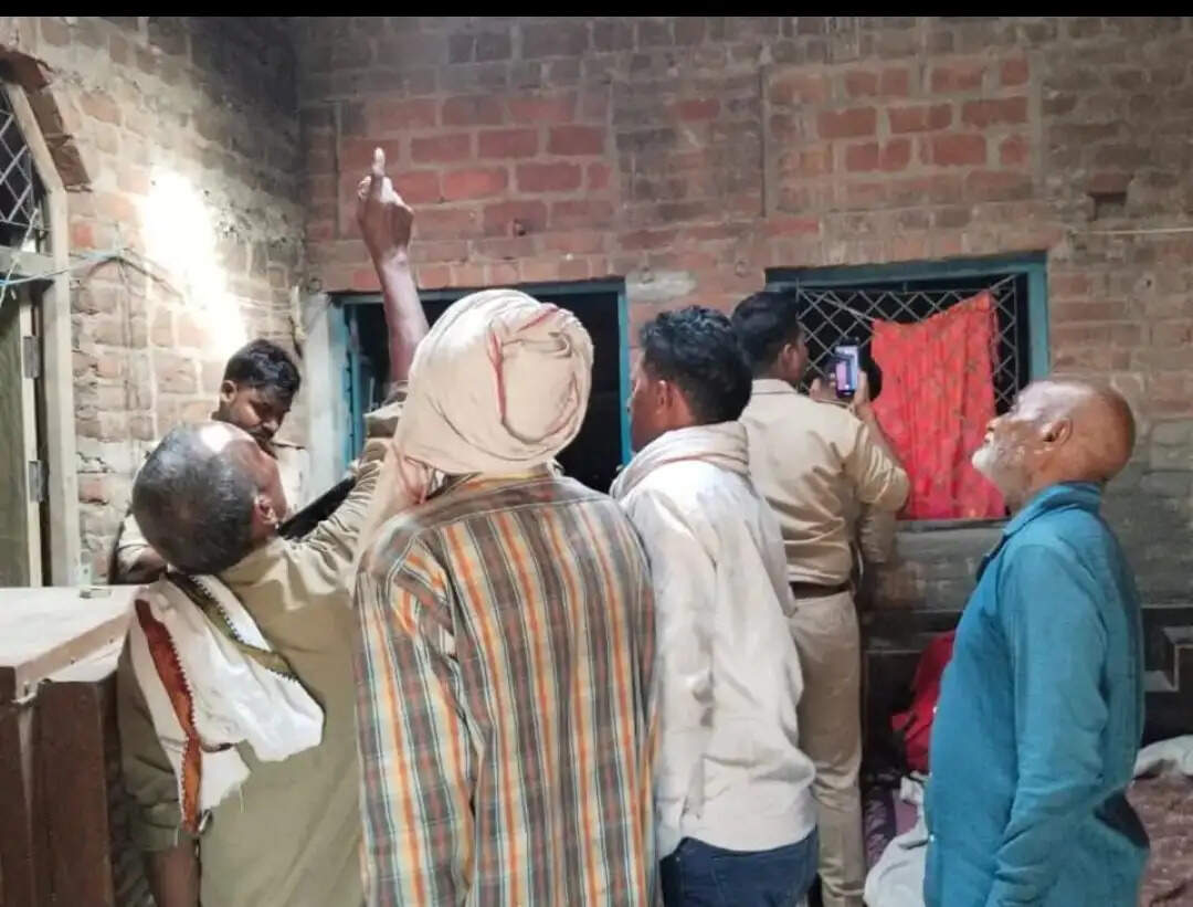 सूने पड़े घर में लाखों की चोरी, जेवरात और तीन गैस सिलेंडर ले गए चोर