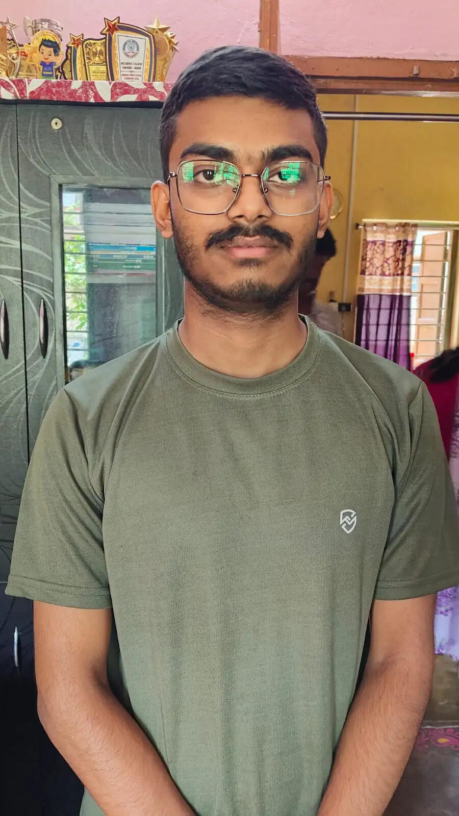 पश्चिम बर्दवान जिले में लड़कों से आगे रहीं लड़कियां, दुर्गापुर के अभिमन्यु सिंह टॉप-10 में शामिल