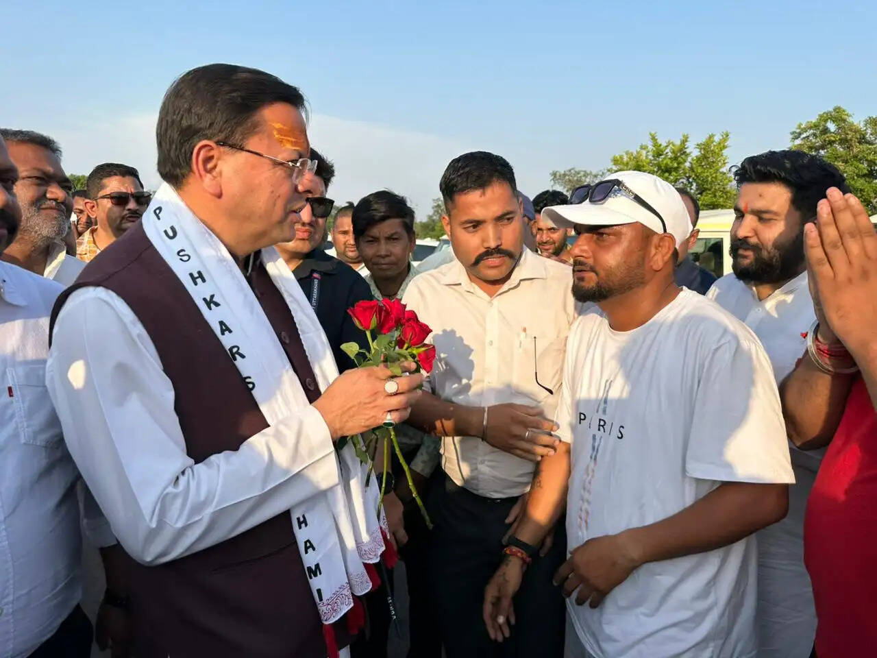 खटीमा पहुंचे मुख्यमंत्री धामी, जनता की सुनी समस्याएं