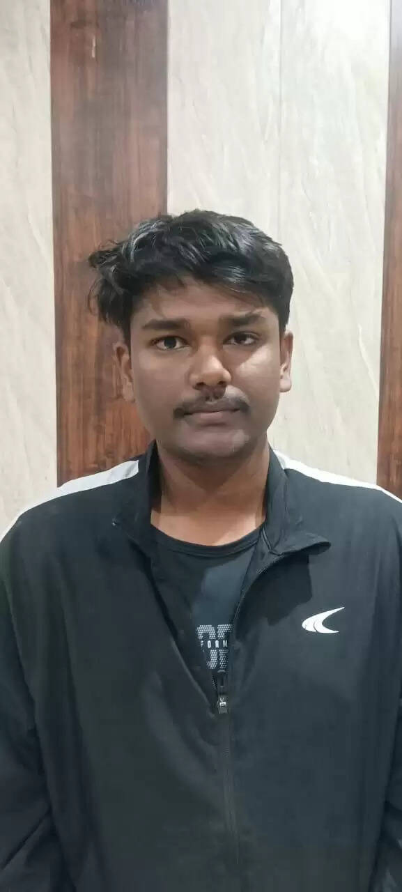 फरीदाबाद : शेयर मार्केट में निवेश के नाम पर ठगी, खाताधारक गिरफ्तार