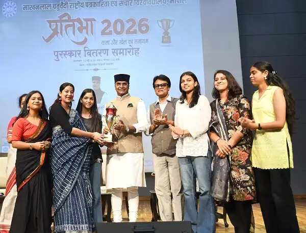 सफलता केवल अपने लिए नहीं बल्कि समाज और राष्ट्र के लिए होनी चाहिए: विश्वास सारंग