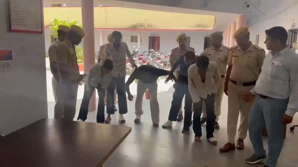 अलवर में तीन युवकों की मौत के मामले में पुलिस की बड़ी कार्रवाई, 5 आरोपी गिरफ्तार, एक नाबालिग निरुद्ध