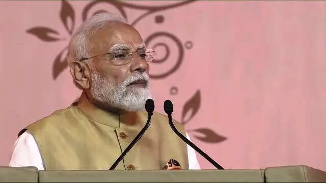 राष्ट्र प्रथम का मंत्र लेकर आगे बढ़ें युवा, विवेक स्मारक नई पीढ़ी के लिए बने प्रेरणा केंद्र : मोदी