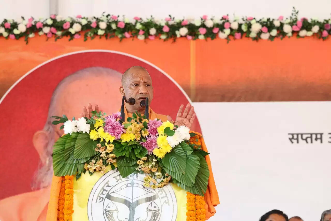 मुख्यमंत्री योगी आदित्यनाथ ने नाैजवानों का किया आह्वान, कहा- खेलोगे तो खिलोगे