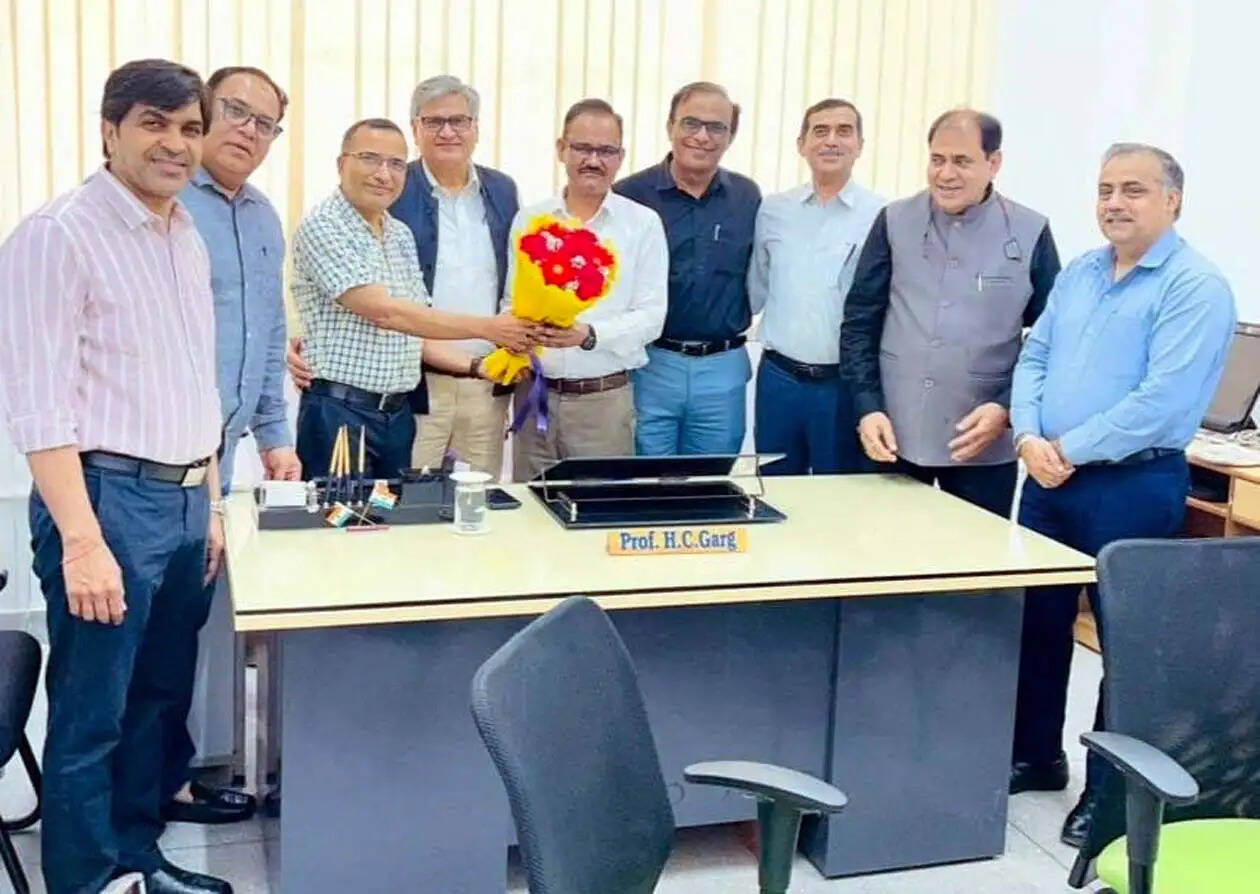 हिसार : प्रो. हेमचंद्र गर्ग ने संभाला इंजीनियरिंग एवं टेक्नोलॉजी संकाय के अधिष्ठाता का कार्यभार