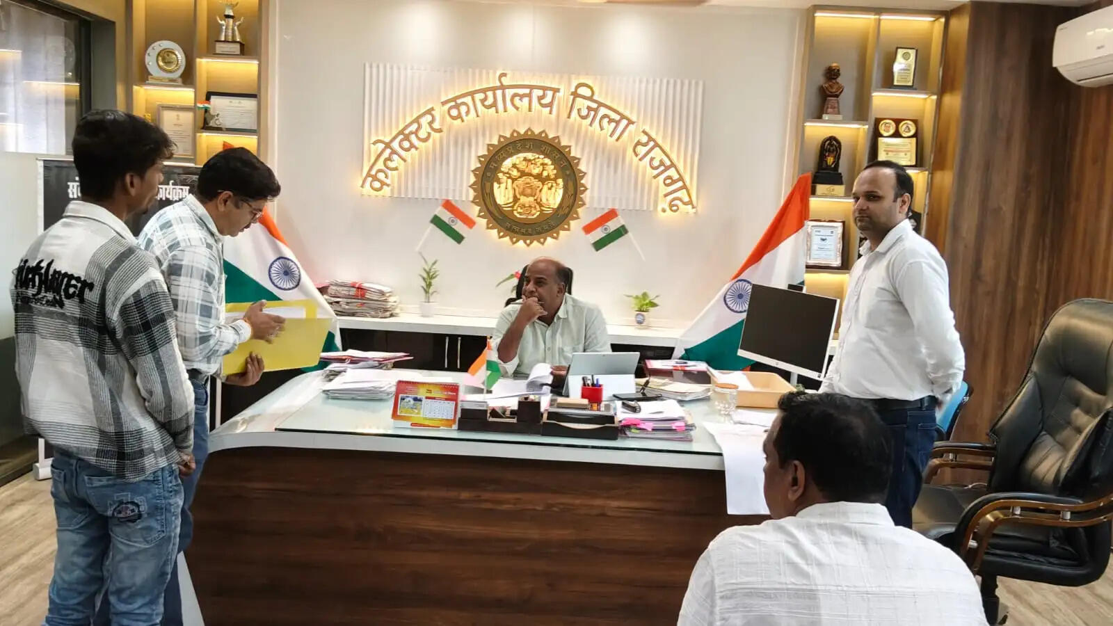 राजगढ़ः स्वास्थ्य विभाग पर कलेक्टर सख्त, नसबंदी व प्रसूति भुगतान में लापरवाही पर वेतन रोका