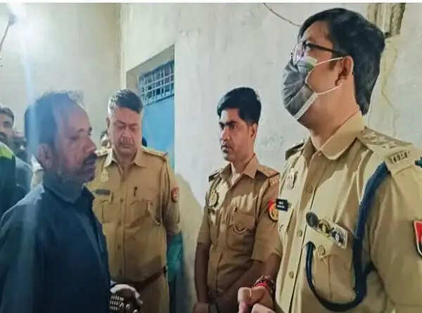 लखनऊ में पति-पत्नी और बेटे ने जहर खाया, मां-बेटे की माैत