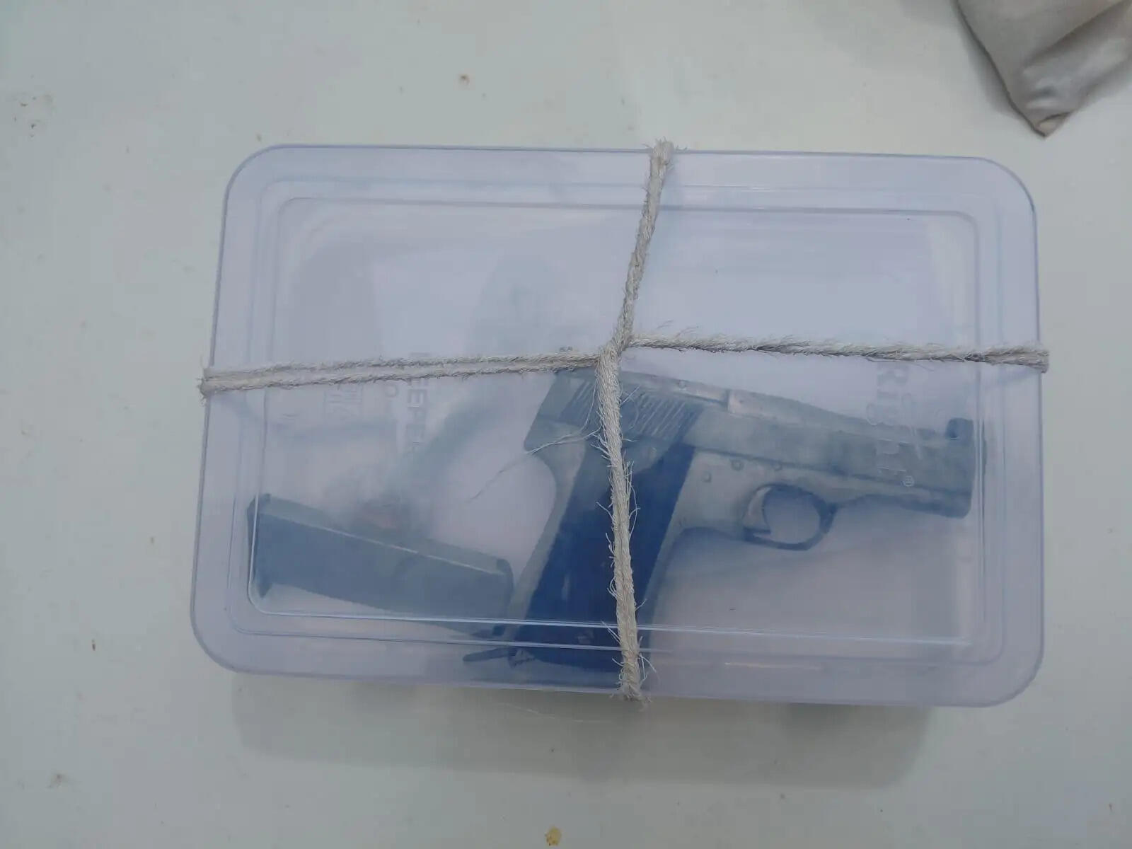 डकैती की वारदात से पहले पुलिस की कार्रवाई, ऑटोमैटिक पिस्तौल के साथ पकड़ा उदयपुर का बदमाश
