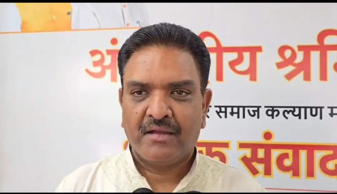 योगी सरकार श्रमिकों के साथ-साथ हर वर्ग के लिए कर रही काम: असीम अरुण