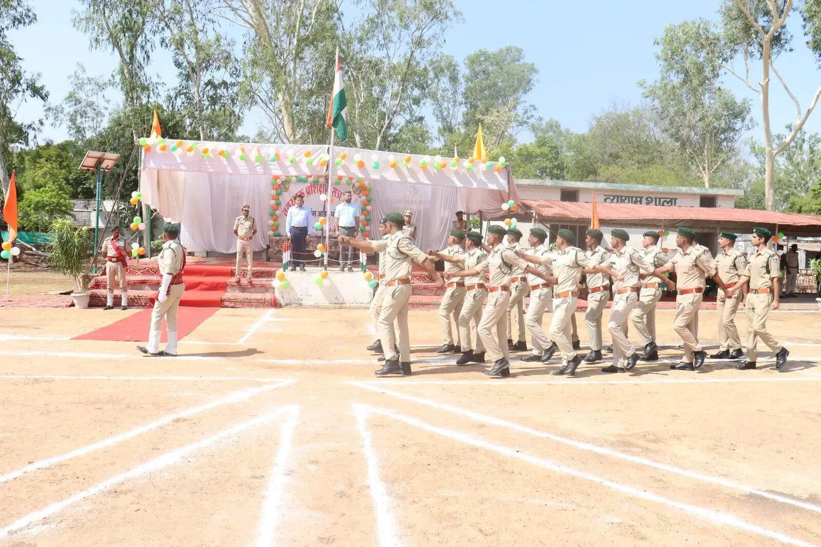 शिवपुरीः वन विद्यालय में वनरक्षक प्रशिक्षण सत्र-123 का दीक्षांत समारोह संपन्न