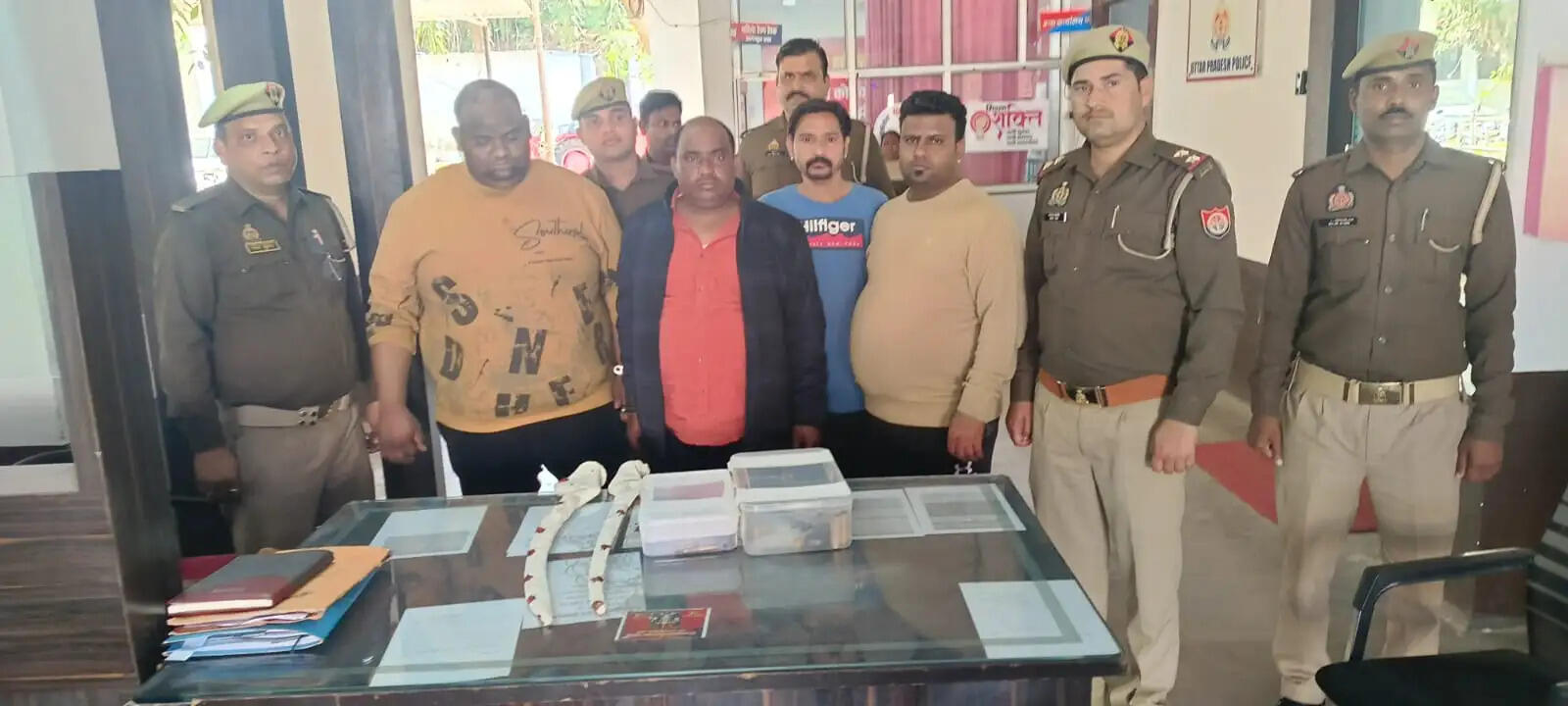 महिला संविदा कर्मी की हत्या के चार आरोपित गिरफ्तार, असलहा बरामद