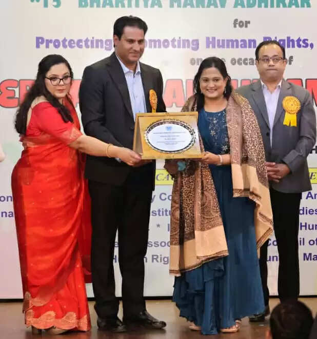 डॉ. कृति भारती इंटरनेशनल विमेन ऑफ करेज अवॉर्ड से सम्मानित