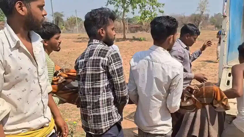 जंगली भैंसा ने ले ली दो महिलाओं की जान