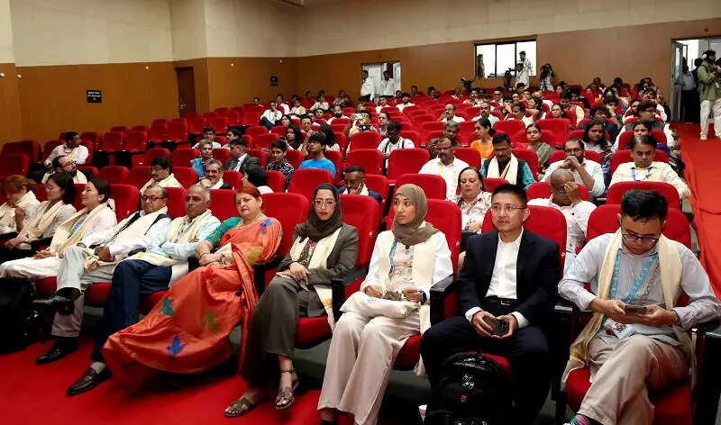 ब्रिक्स संस्कृति कार्य समूह की बैठक में पहले दिन क्रिएटिव इकोनॉमी और संस्कृति आधारित सतत विकास पर हुई चर्चा