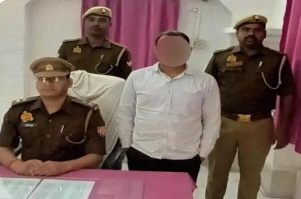जीआरपी देवरिया ने यौन शोषण के आरोपित टीटीई के भाई को किया गिरफ्तार