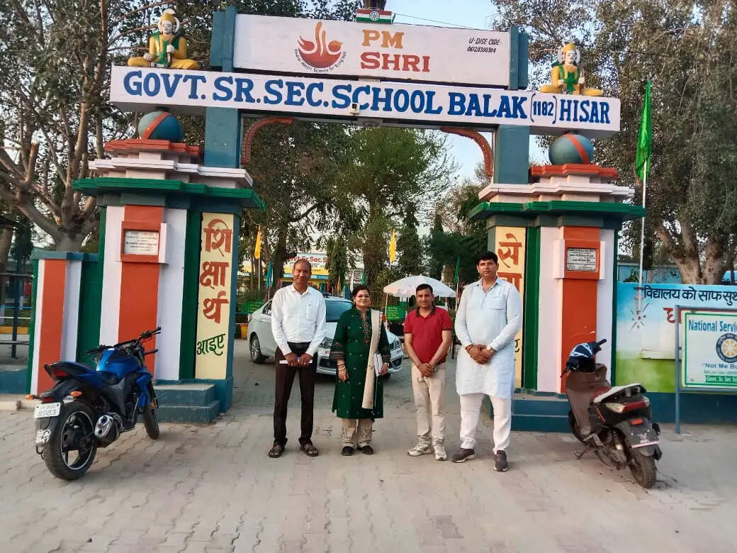 हिसार : मुख्यमंत्री विद्यालय सौंदर्यीकरण पुरस्कार में पीएम श्री राजकीय वरिष्ठ माध्यमिक विद्यालय, बालक प्रथम