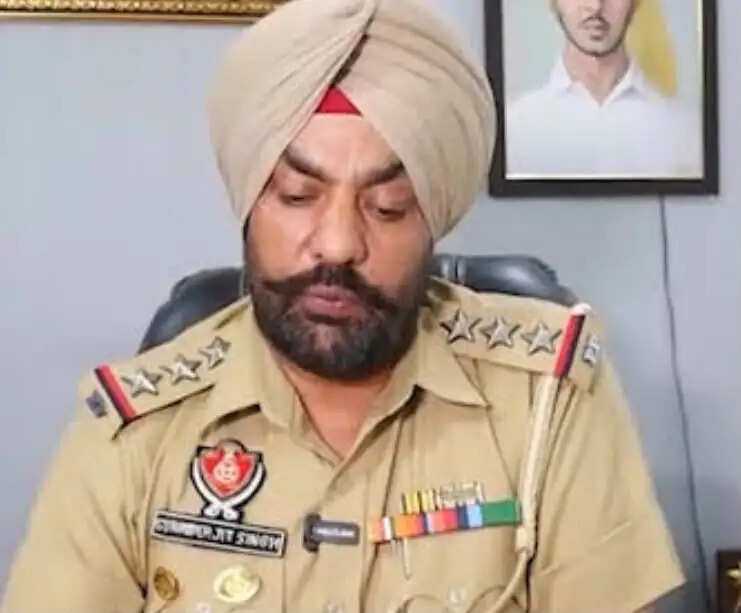 अंतरराष्ट्रीय रंगदारी मामले में पंजाब पुलिस का इंस्पेक्टर गिरफ्तार, एफबीआई की जांच में आया था नाम