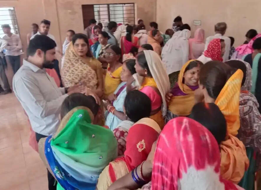 डाकबंगला वार्ड&nbsp;में दो माह से स्ट्रीट लाइट बंद, निगम&nbsp;से&nbsp;विद्युत&nbsp;व्यवस्था&nbsp;बहाल&nbsp;की&nbsp;मांग