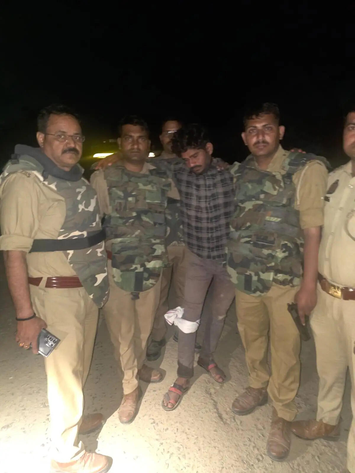 बच्ची संग दुष्कर्म और हत्या का आरोपित पुलिस मुठभेड़ में गिरफ्तार